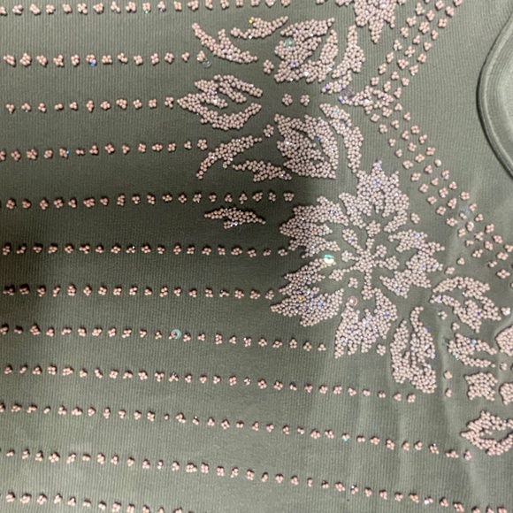 Women’s 3X-Large Fabiola Green Sequins Pattern Top - Picture 5 of 13